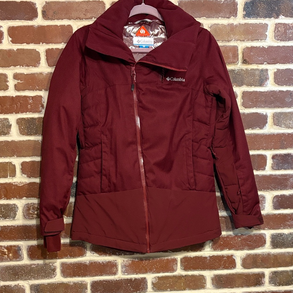 Columbia Women's Deep Red winter Jacket size xs